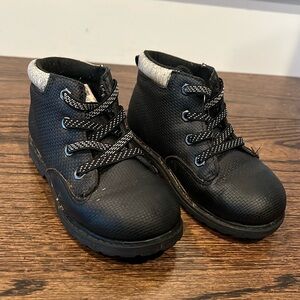 OshKosh size 8 black boots, have laces but are slip ons